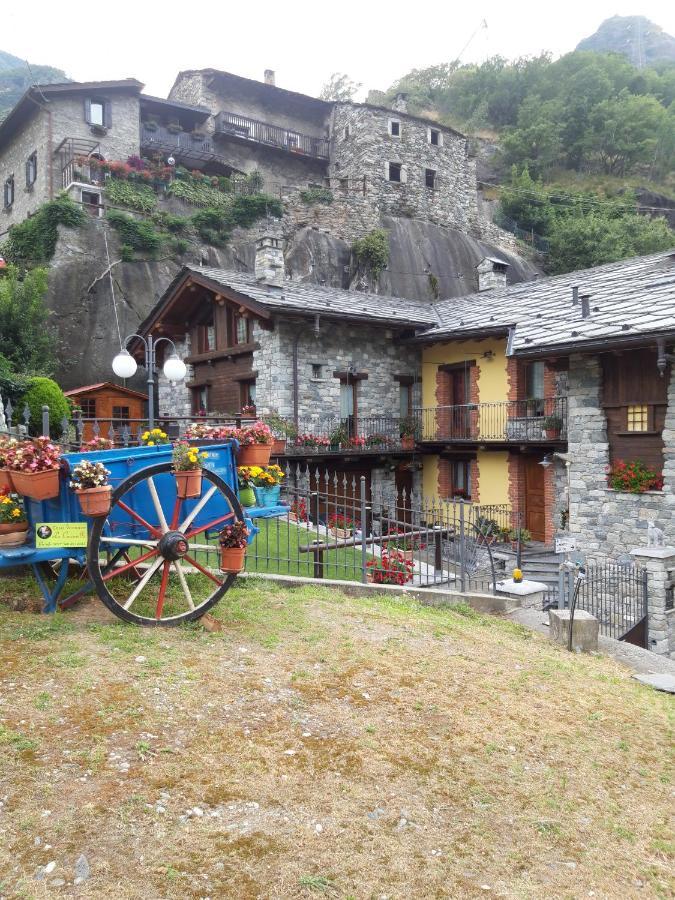 Villa La Coccinella Donnaz Esterno foto